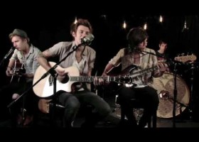 Completa los huecos de la canción She's Killing Me (Acoustic) de A Rocket To The Moon | Recurso educativo 123233